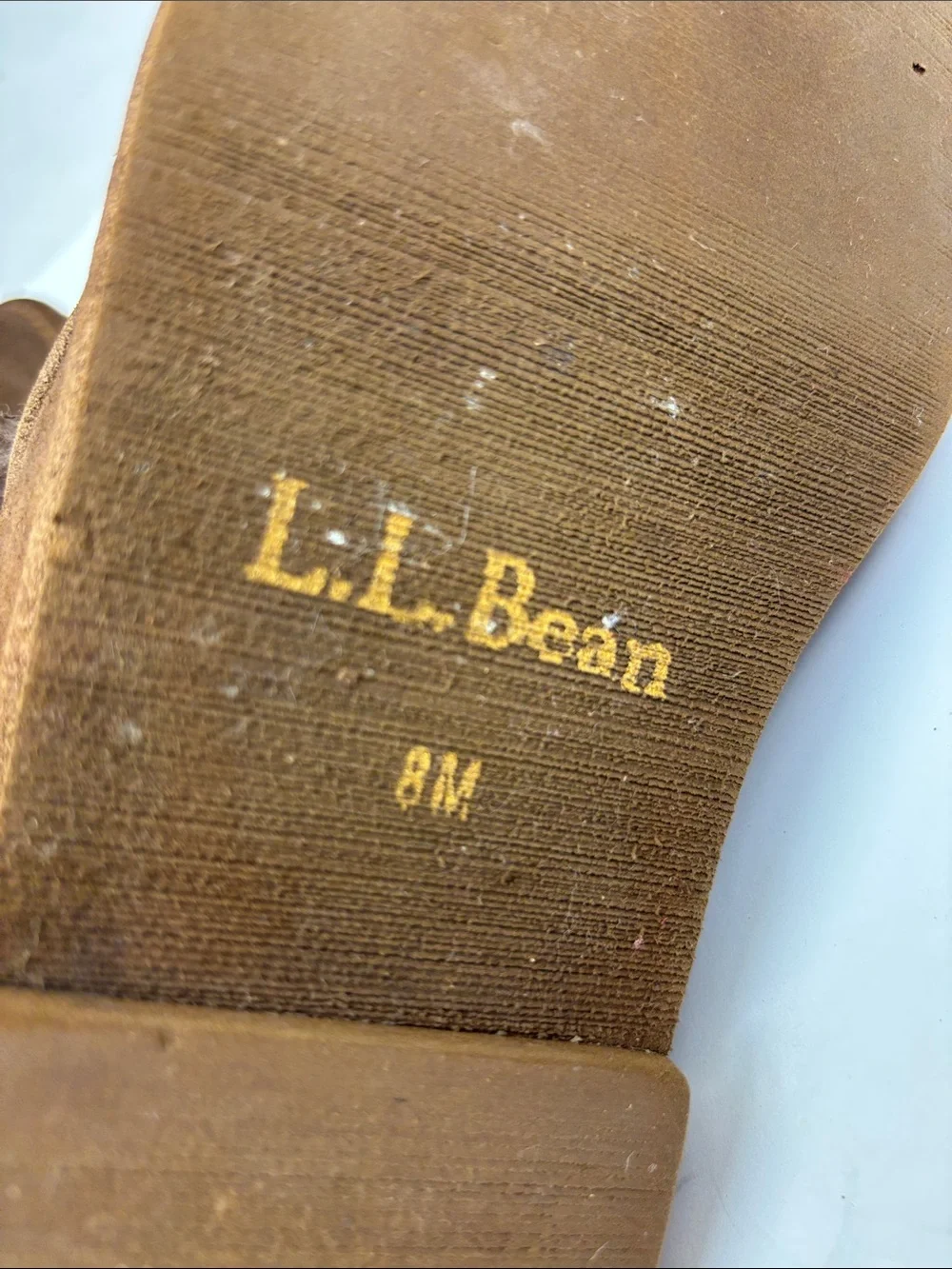 L. L. Bean slip on slippers for men’s SZ 8, box 43